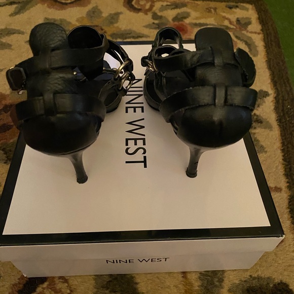 Nine West Gladiator sandals size 7 - Picture 6 of 7